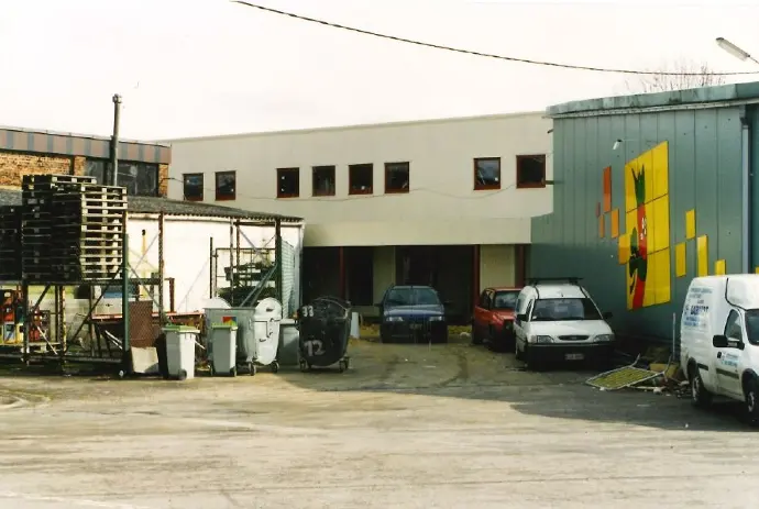 Construction du hall pour agrandir le magasin Spapens en 1990